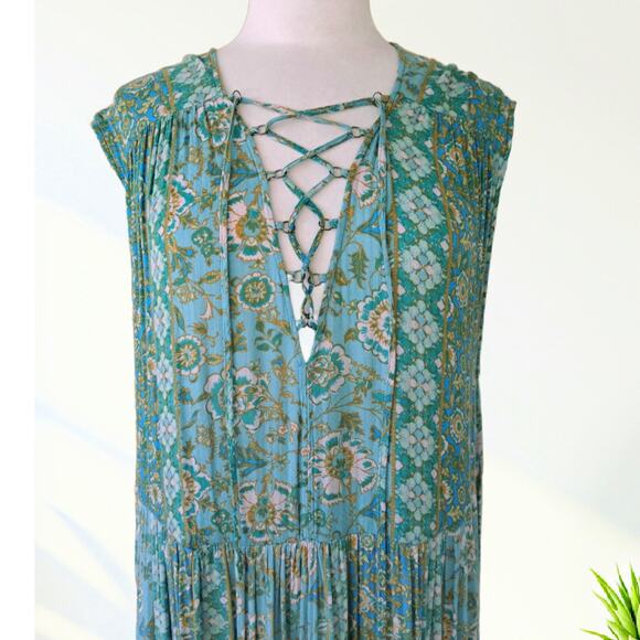 FREE PEOPLE Hanalei Bay Maxi Dress Medium Blue Floral Oversized Lace Boho Beachy - Picture 8 of 14